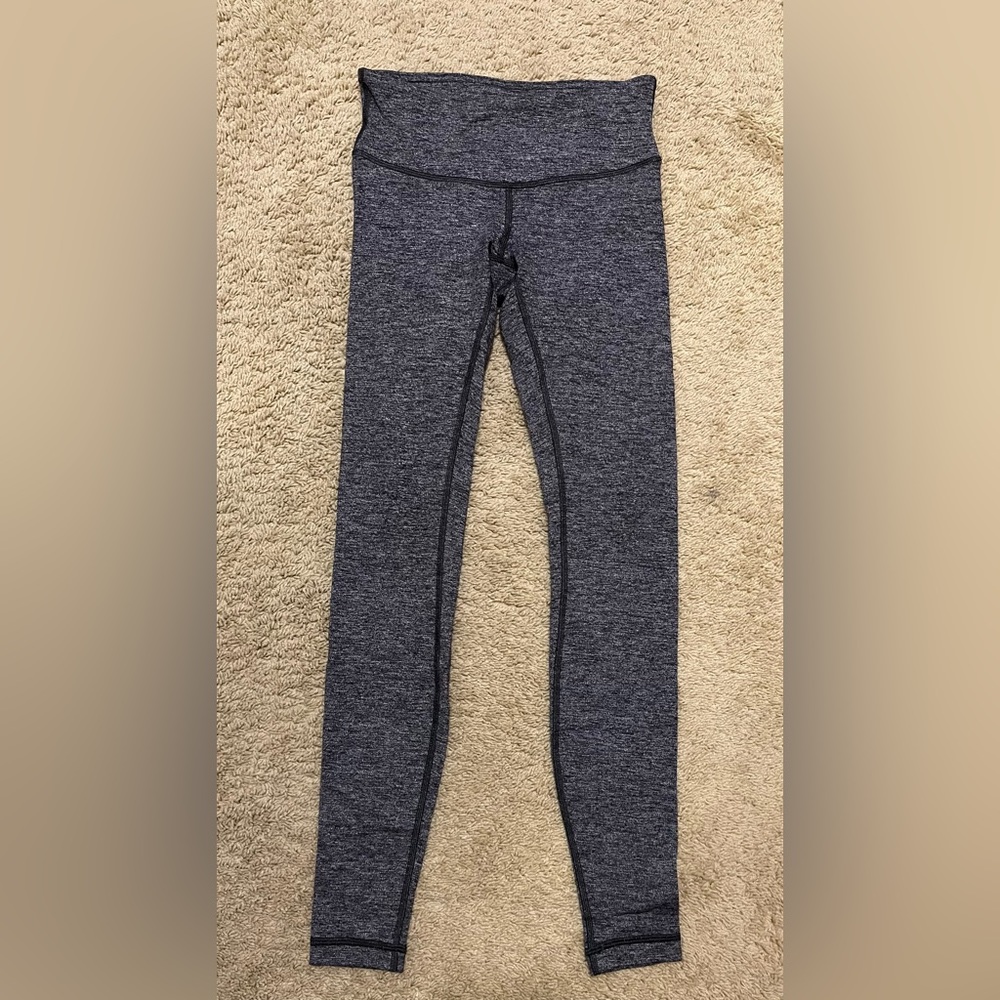 Grey Lululemon align leggings